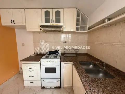 Depto Tipo Casa en Venta con 1 cocheras