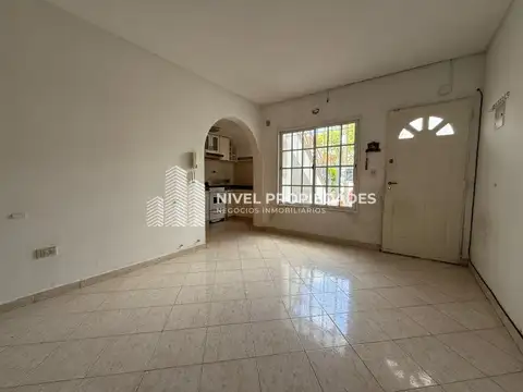 Depto Tipo Casa en Venta de 1 dormitorio