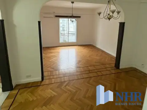 Gran S/Piso 3 Amb cfte c/bcon Corr Señorial con grandes ambientes. Todo sol/luz. Apto crédito.