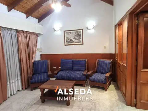 Casa en Alquiler en Tiro Suizo, $ 700.000