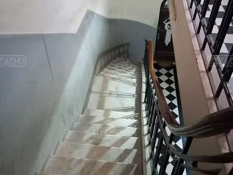 Depto Tipo Casa en Venta 90 años