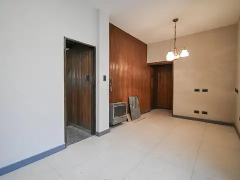 Depto Tipo Casa en Venta 54 años