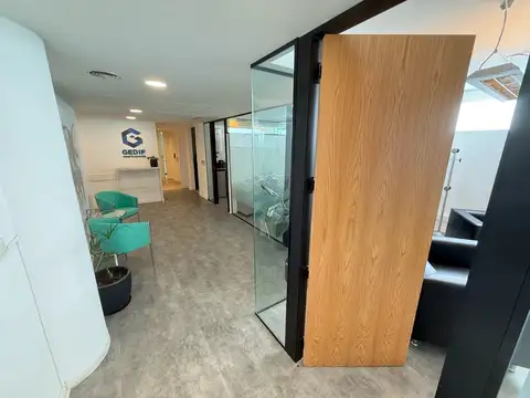 Oficina en Alquiler al Noreste