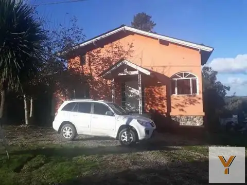 Casa venta 6 dormitorios 3 baños 1 patio y pileta 695 mts2 totales - Sierra De Los Padres