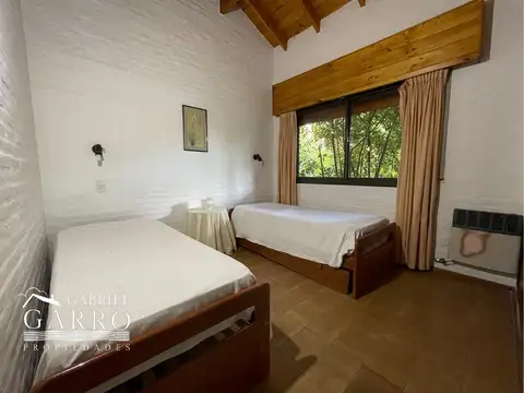 Casa 4 ambientes con 3 baños