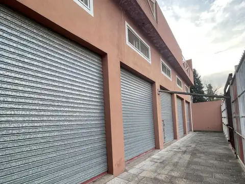 Galpon en Venta en Villa Gobernador Udaondo, USD 470.000