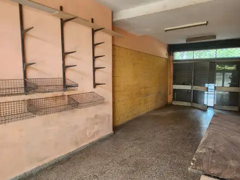 Local en Alquiler en Villa Pueyrredon, $ 650.000