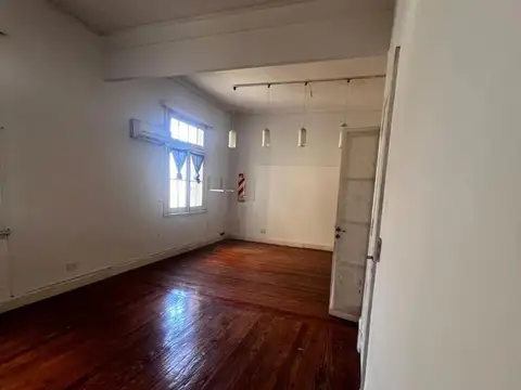 Departamento en Venta en Balvanera, USD 129.000