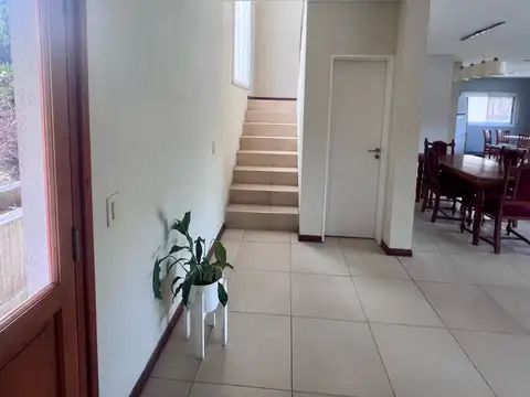 Casa en Alquiler al Sureste