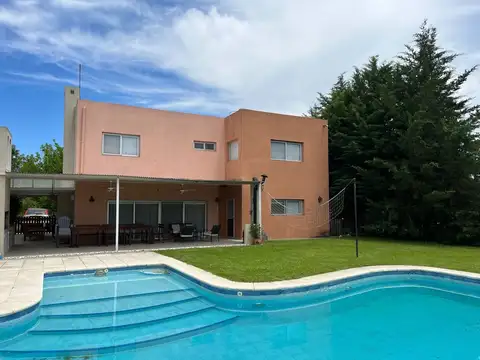 Casa en Alquiler de 3 dormitorios