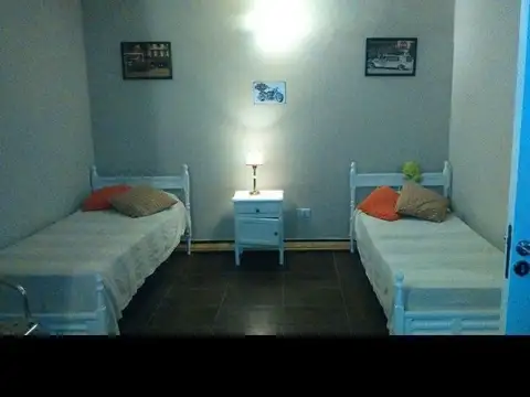 Casa 5 ambientes con 4 baños