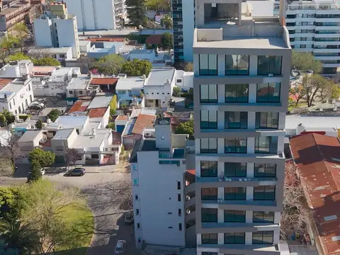 Departamento venta-construcción -2 dormitorios-72 mts 2 totales - La Plata-pozo-emprendimiento.