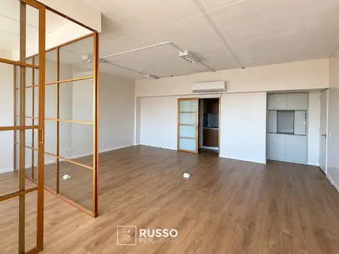 Oficina en Alquiler con 1 cochera