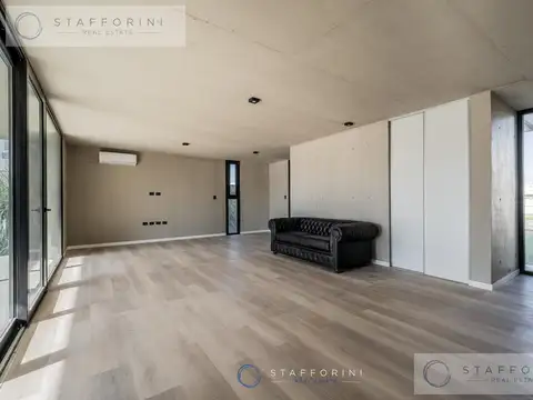 Espectacular Casa de Diseño en Venta y Alquiler - Greenville Polo
