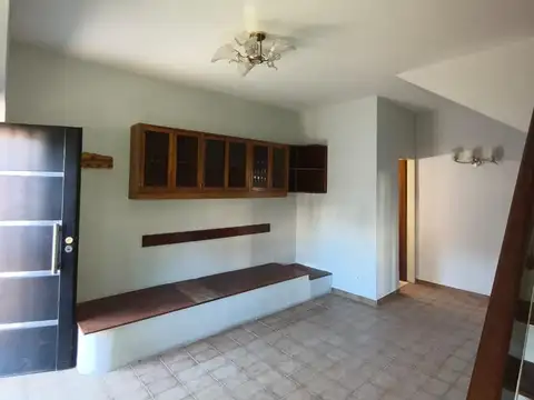 Depto Tipo Casa 3 ambientes con 1 baño