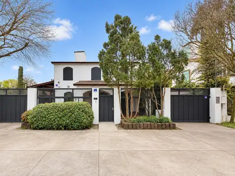 Casa en Alquiler en Cotos De La Alameda, Roldan