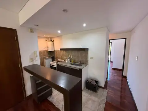 Departamento en Alquiler con 1 cocheras