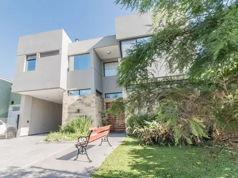 Casa en Venta de 4 dormitorios