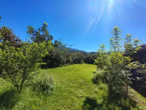 Casa 7 ambientes con 2 baños