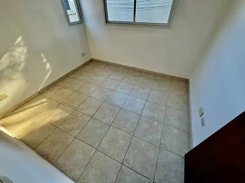 Departamento de 1 dormitorio en venta. Carriego 1052