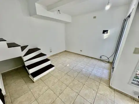 Depto Tipo Casa en Venta de 1 dormitorio