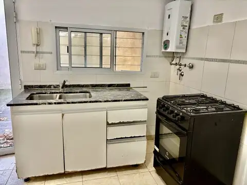 Depto Tipo Casa en Venta en Azcuenaga, USD 38.000