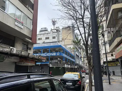 Azcuénaga 300