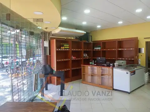 Montañeses 2400, Piso PB