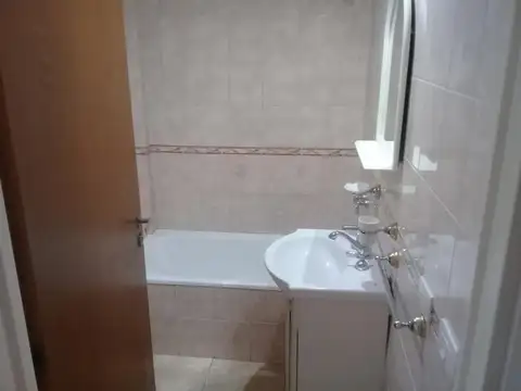 Departamento en Venta en Villa del Parque, USD 127.000