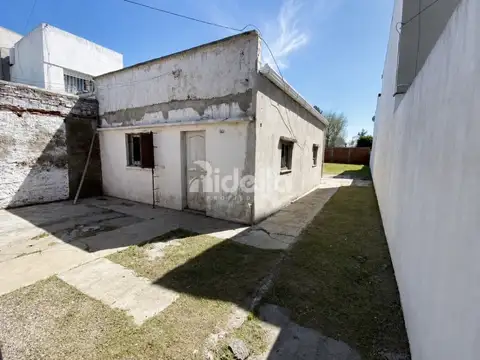 Terreno en Venta 8,21  mts Frente