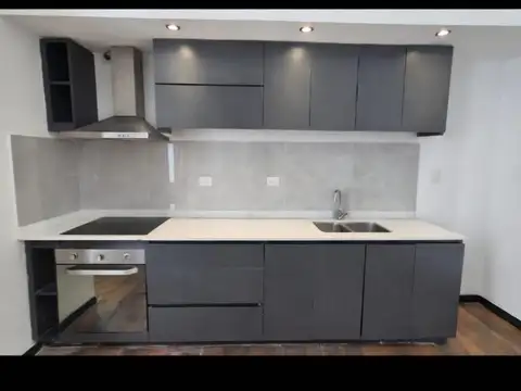 Depto Tipo Casa en Alquiler de 3 ambientes