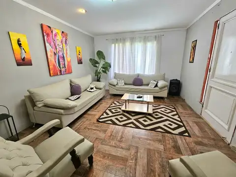 Casa venta 5 amb- 2da casa mas 8 deptos M. Alberti