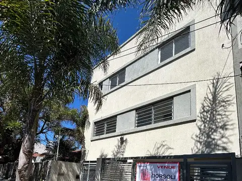 DUPLEX 4 AMBIENTES EN CARAPACHAY.