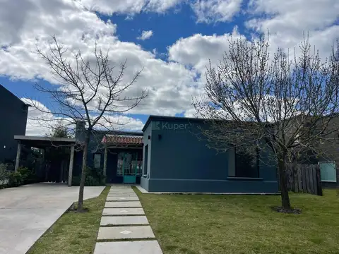 Casa en Alquiler de 3 dormitorios