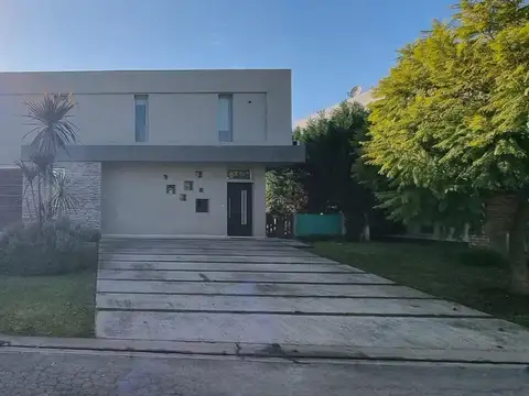 Casa en Venta de 5 dormitorios