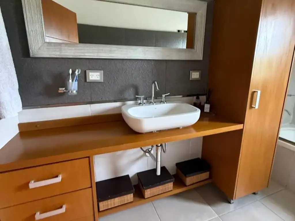 Venta casa 5 ambientes Barrancas de Iraola - Foto 8