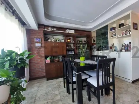 Departamento 5 ambientes con 3 baños