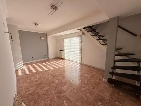 Casa de altos B. Universitario