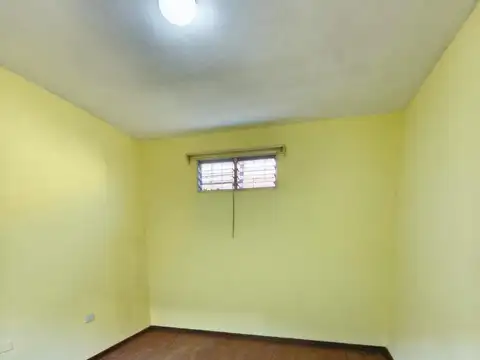 Depto Tipo Casa en Alquiler en Chilavert, $ 600.000