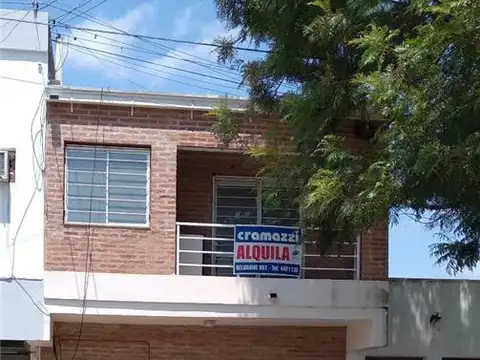 Primera Junta 400, Piso P.A.