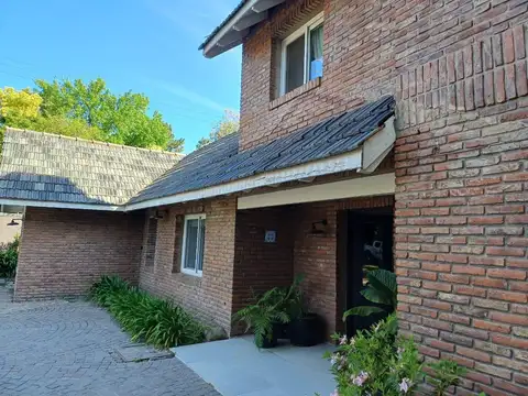 EL BARRANCO COUNTRY CLUB