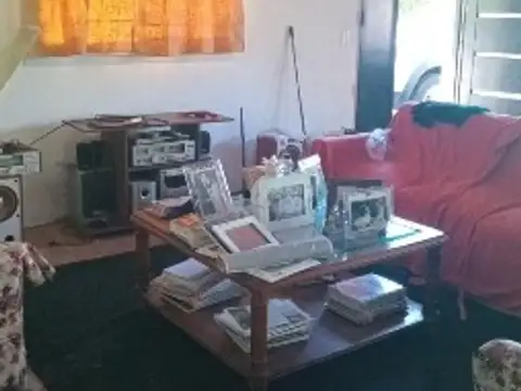 Casa en Venta con 1 cochera