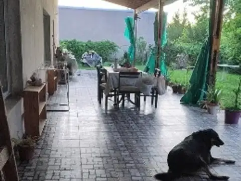 Parque Sakura. B. F. Moreno 300