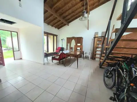 Depto Tipo Casa en Venta de 3 ambientes