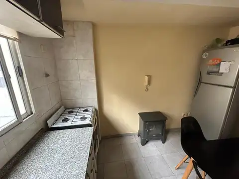 Temple 2741 , Piso 2