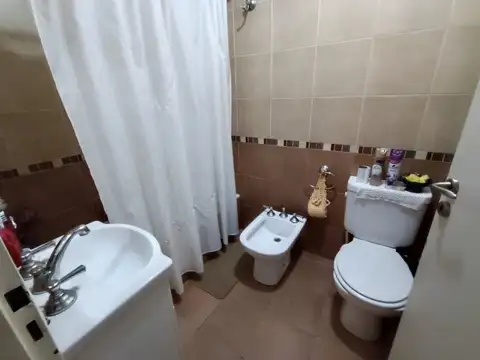 DEPARTAMENTO DE TRES AMBIENTES Y BALCÓN C/FRENTE, Piedrabuena 5138 - Villa Riachuelo