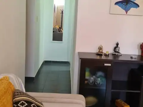 Casa en Alquiler con 2 cocheras