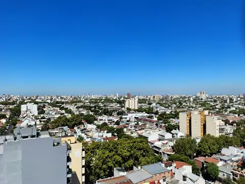 CUATRO AMBIENTES - PISO 14 – EN EXCELENTE ESTADO