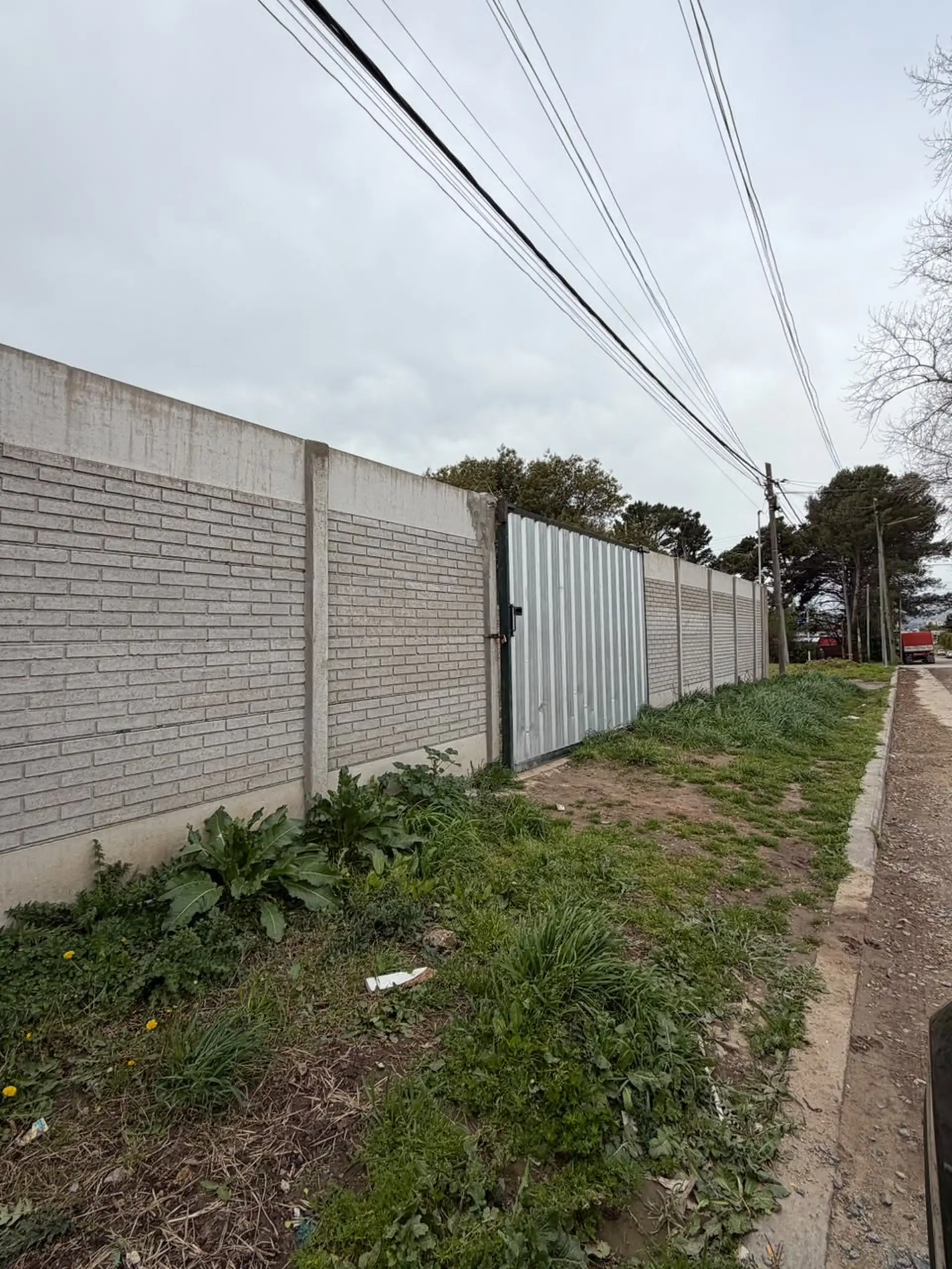 Lote en venta – Dufau casi Tucumán