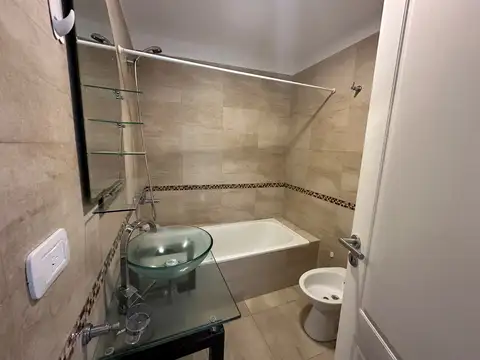 Departamento en Alquiler con 1 cocheras